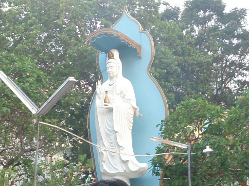 Phat Ba Quan Am Statue
