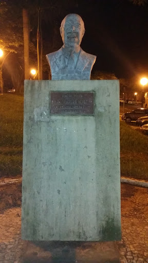 Monumento Tancredo Neves