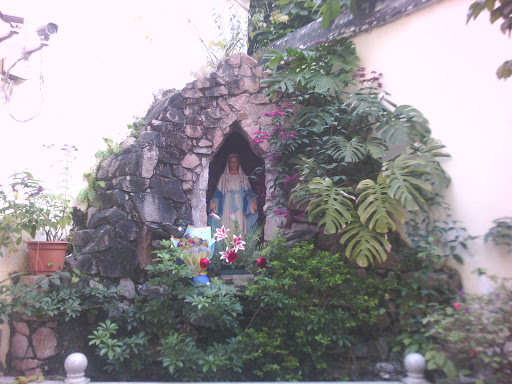 天主教堂聖母像