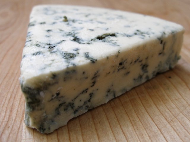 [danish_blue_cheese[4].jpg]