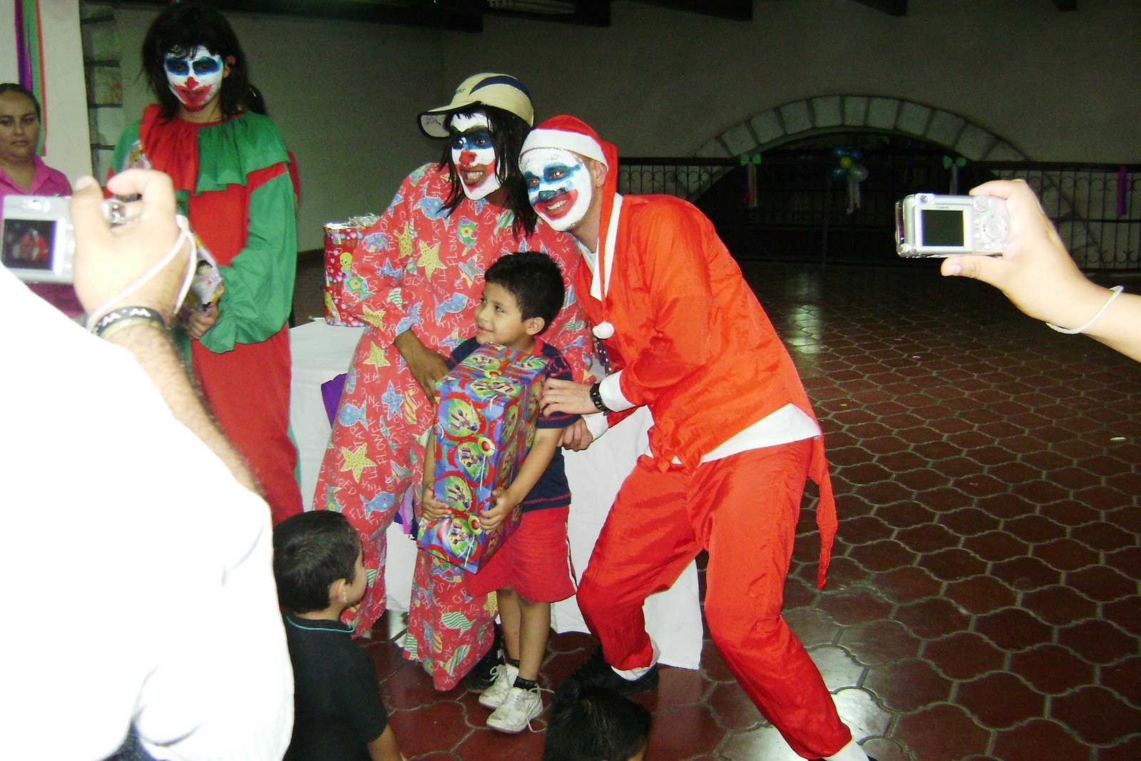 [The Clowns[3].jpg]