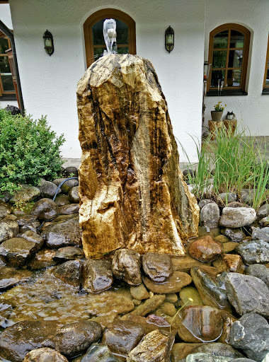 Schuler's Skulptur Brunnen