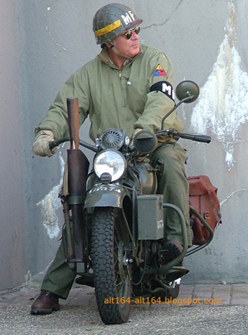 [moto2[3].jpg]