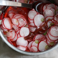Spicy Quick-Pickled Radishes
