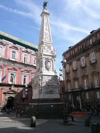 Napoli - Obelisco di San Domenico Maggiore