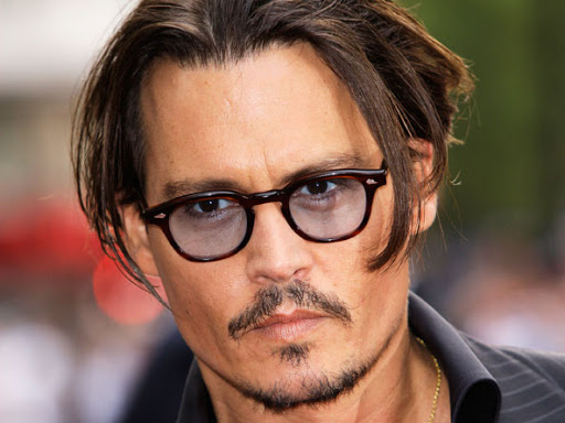 Gli occhiali di Johnny Depp: un oggetto del desiderio | Blickers