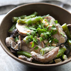 Creamy Green Beans and Mushrooms