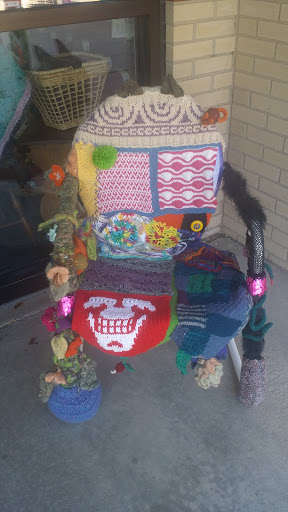 Mew Mew Yarn Shop Knitted Chair