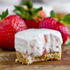 No-bake Strawberry Cheesecakes