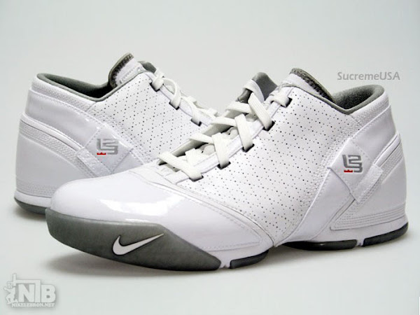 A look at the Recently Released White Zoom LeBron V Low