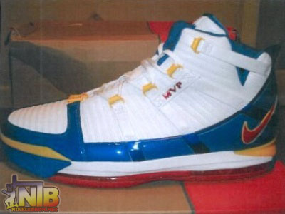 Superman Nike Zoom LeBron III 8216MVP8217 Edition First Pics