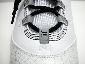 lbj soldier ii tb white black1 09 White Black Grey Zoom Soldier II TB Camo Real Pics