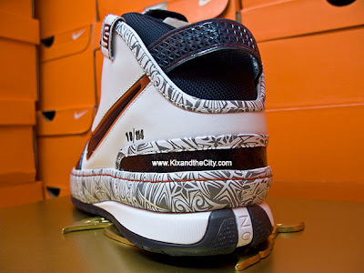 WITNESS GOLD Nike Zoom LeBron VI UWR USA Basketball nike-zoom-lebron-6-pe-olympic-united-we-rise-3-02 WITNESS GOLD Nike Zoom LeBron VI UWR USA Basketball