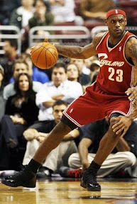 lebron james nba 081021 cle at phi 06 Kings Sneaker Watch: All Black Patent Leather ZS2 PE