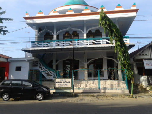 Masjid Nurud Dzolam