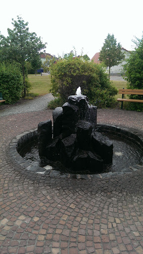 Brunnenkunst In Schwarz