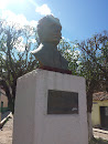 Busto Francisco T. Barajas