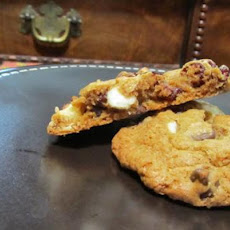 Chewy Cranberry Chips Cookies