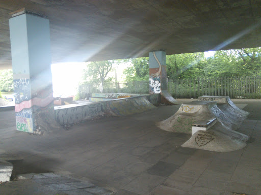 M32 Skating Park