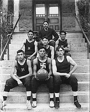 [180px-Native_American_basketball_team[7].jpg]