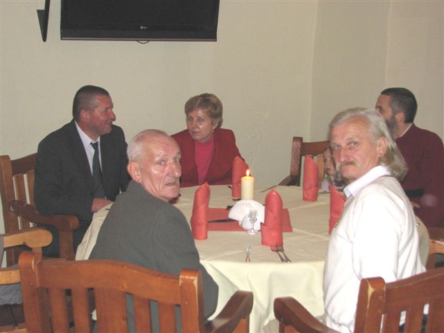 http://lh6.ggpht.com/kolozablocie/SNknYwlxQYI/AAAAAAAAAmE/frOyZYk_IP8/s800/IMG_0023.JPG