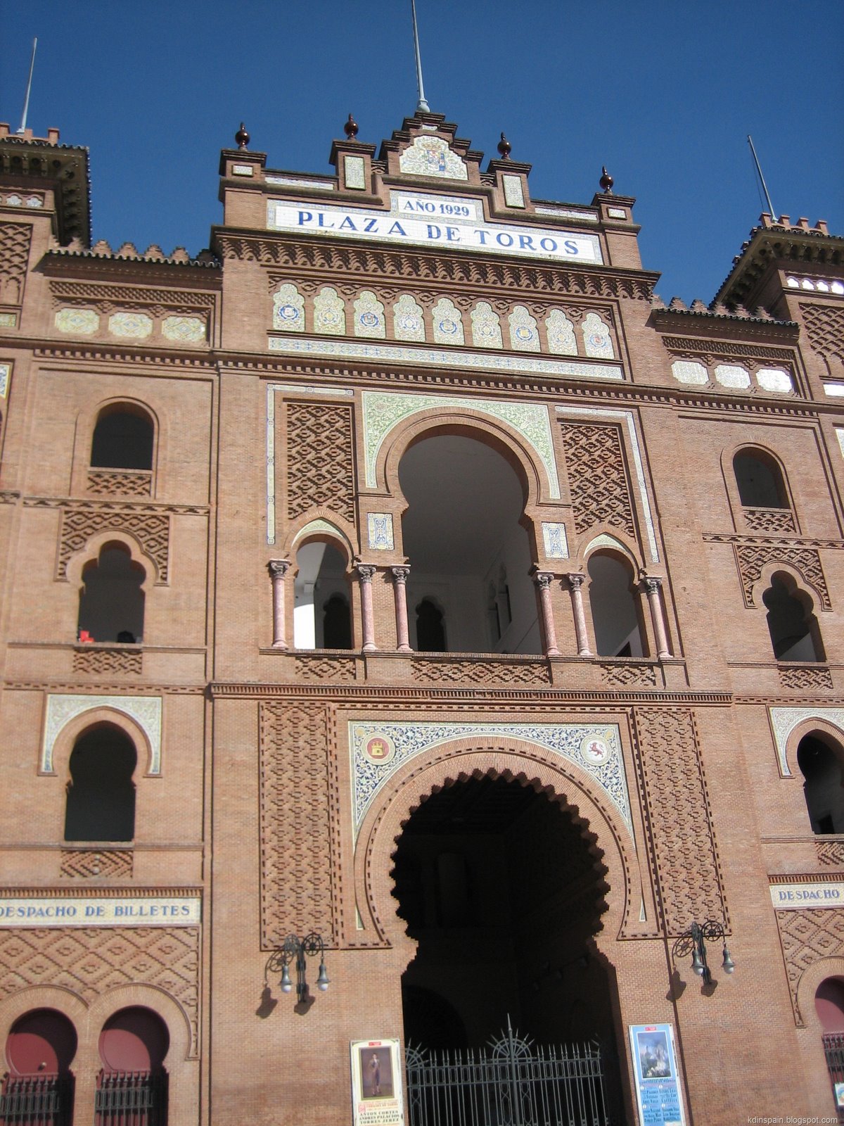 [Madrid1073.jpg]