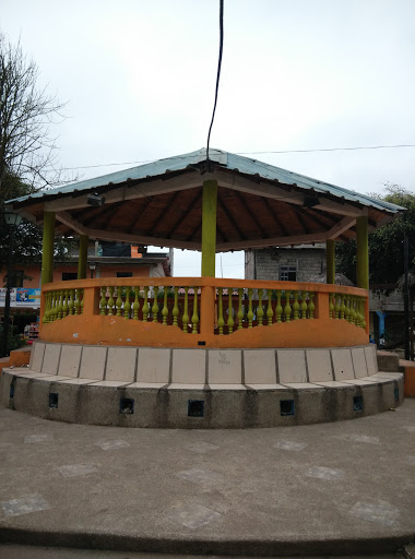 Pavillon Al parque infantil