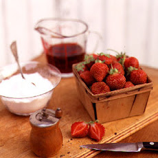 Ice Cream with Strawberries and Red Wine