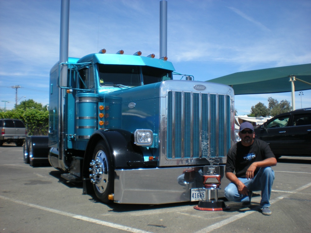 Brent's Custom Trucks Paint & Fab