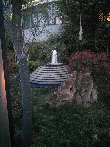 隐蔽的喷泉