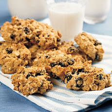 Blueberry-Walnut Oatmeal Cookies