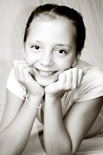 [lydia_5823_bw2.jpg]