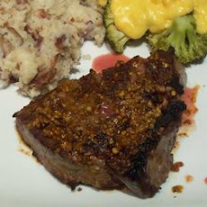 Garlic-Pepper Tenderloin Steaks