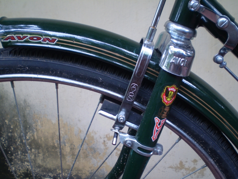 avon-cycle-brakes.jpg
