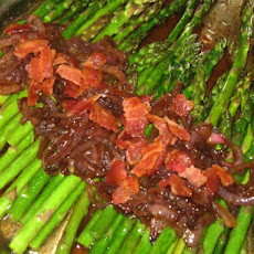 Pan Roasted Asparagus With Red Onion and Bacon