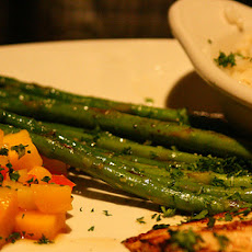 Mahimahi with Asparagus and Cashews