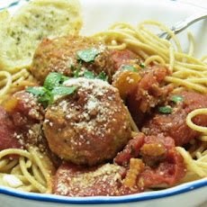 Mama's Italian Spaghetti and Meatballs (Quick and Easy)
