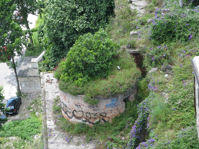 [2008.06_porto_pilar_fontainhas_058[3].jpg]