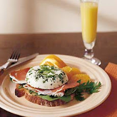 Skillet Poached Eggs with Prosciutto