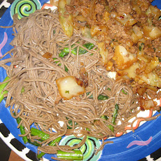 Turkey and Pasta With Peanut Sauce
