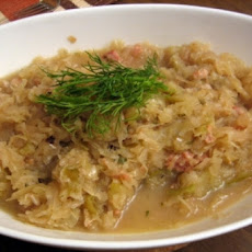 Weinkraut (Sauerkraut With Wine and Apples)