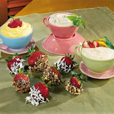 Strawberries with Mint Yogurt Dip