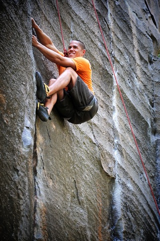 [kawika climb[4].jpg]