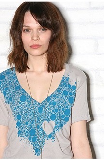 03 Heavy Rotation Heart V Neck