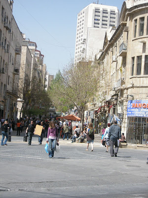 Улица Бен-Йегуды начинается на Сионской площади