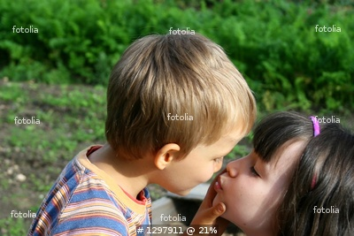 [Kissing[1].png]
