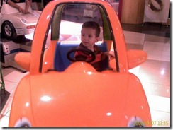 santi mall 04