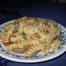 Beef & Rotini Salad With Tomato Basil Dressing