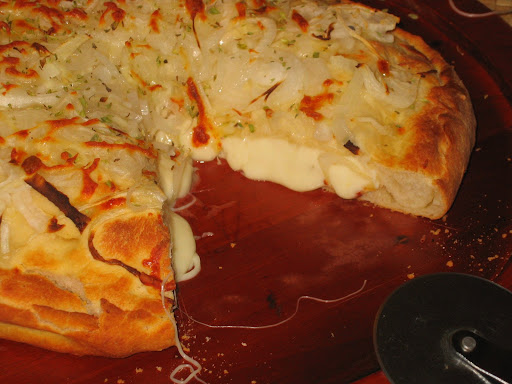 Nada mejor que una buena Pizza: Fugazza Rellena. Nada mejor que una buena Pizza: Fugazza Rellena.