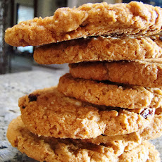 Light Oatmeal Raisin Cookies